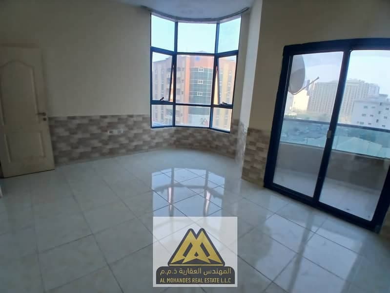 Luxury apartment with a large area | Maid's room | Central air conditioning | Balcony | Separate living room