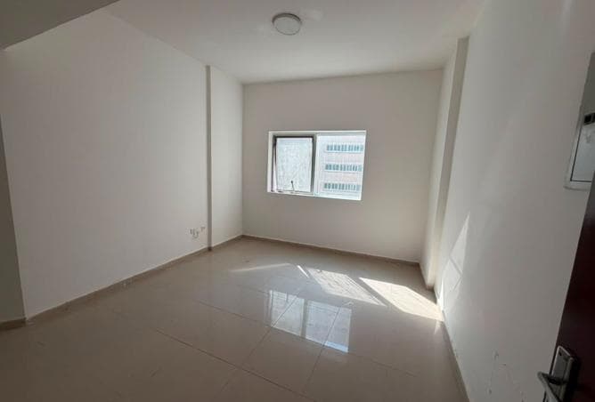 1 Bedroom Apartment for Annual Rent in Al Khan, Sh