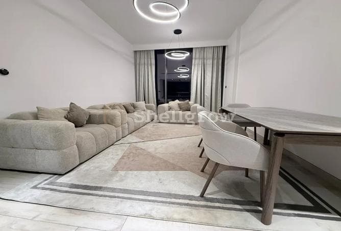 LUXURY 2BR APARTMENT IN THE GROVE